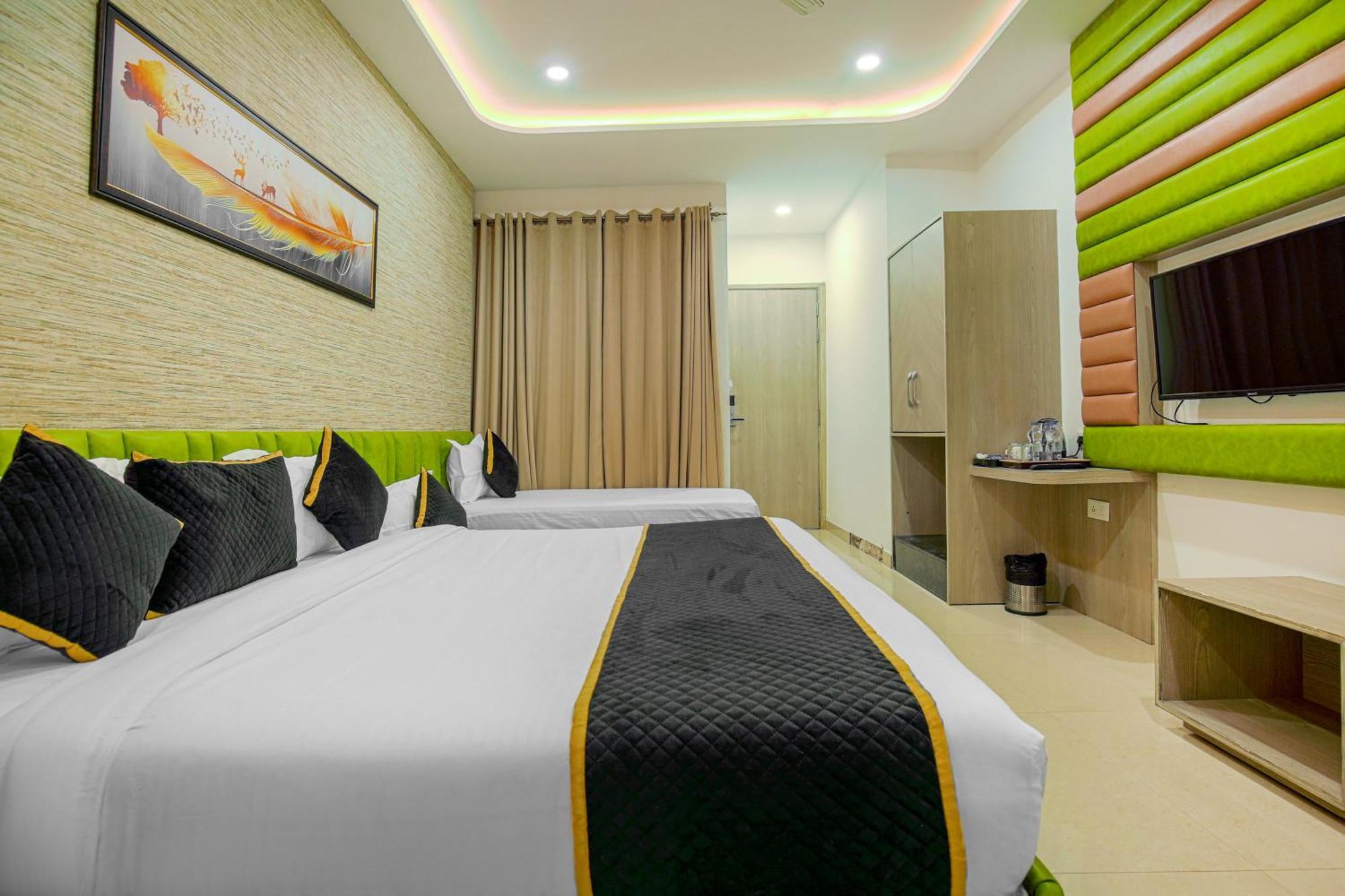 Hotel Golden Stay Амритсар Экстерьер фото